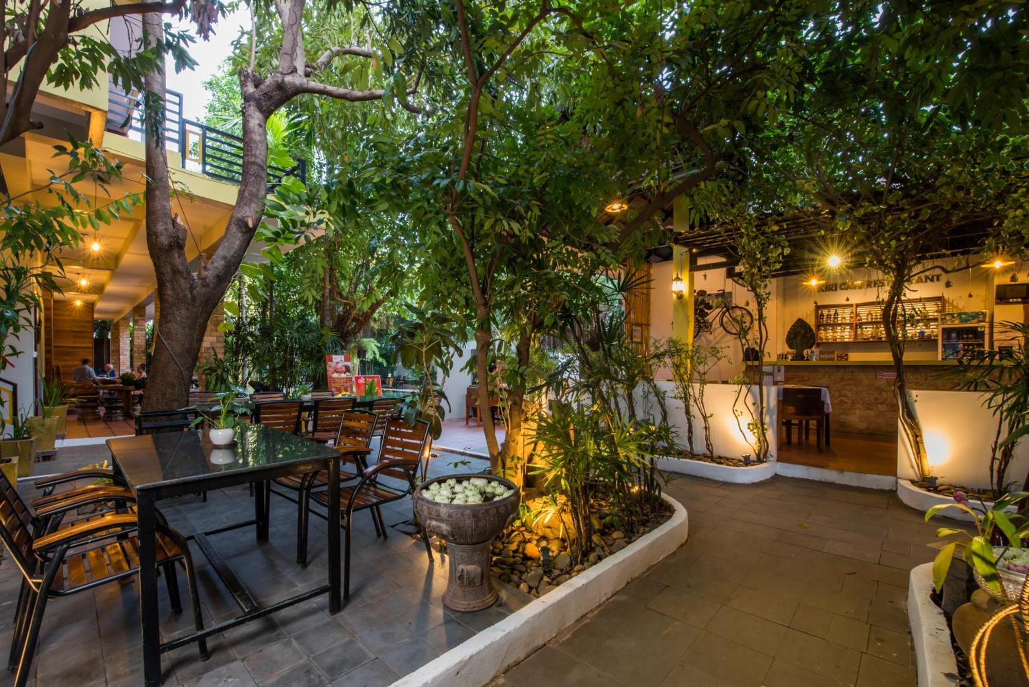 Hotel Samnak Lounge à Siem Reap Extérieur photo